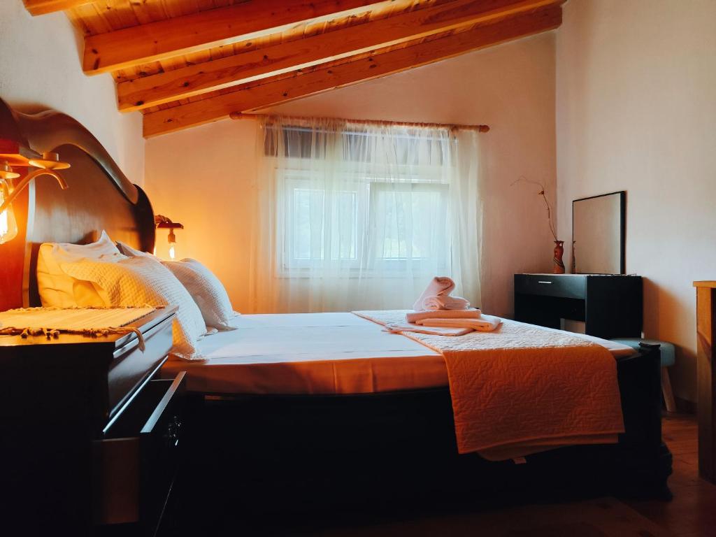 Διαμέρισμα Γ - Κρεβατοκάμαρα